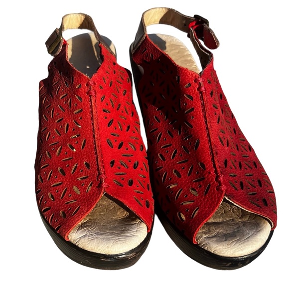 Jambu Women's Vera Wedge Pump, Red, Sz 7.5 - Picture 2 of 10